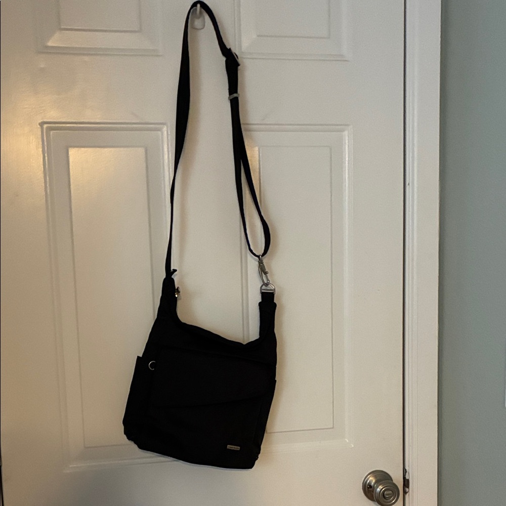 Travelon Black Crossbody Messenger Bag